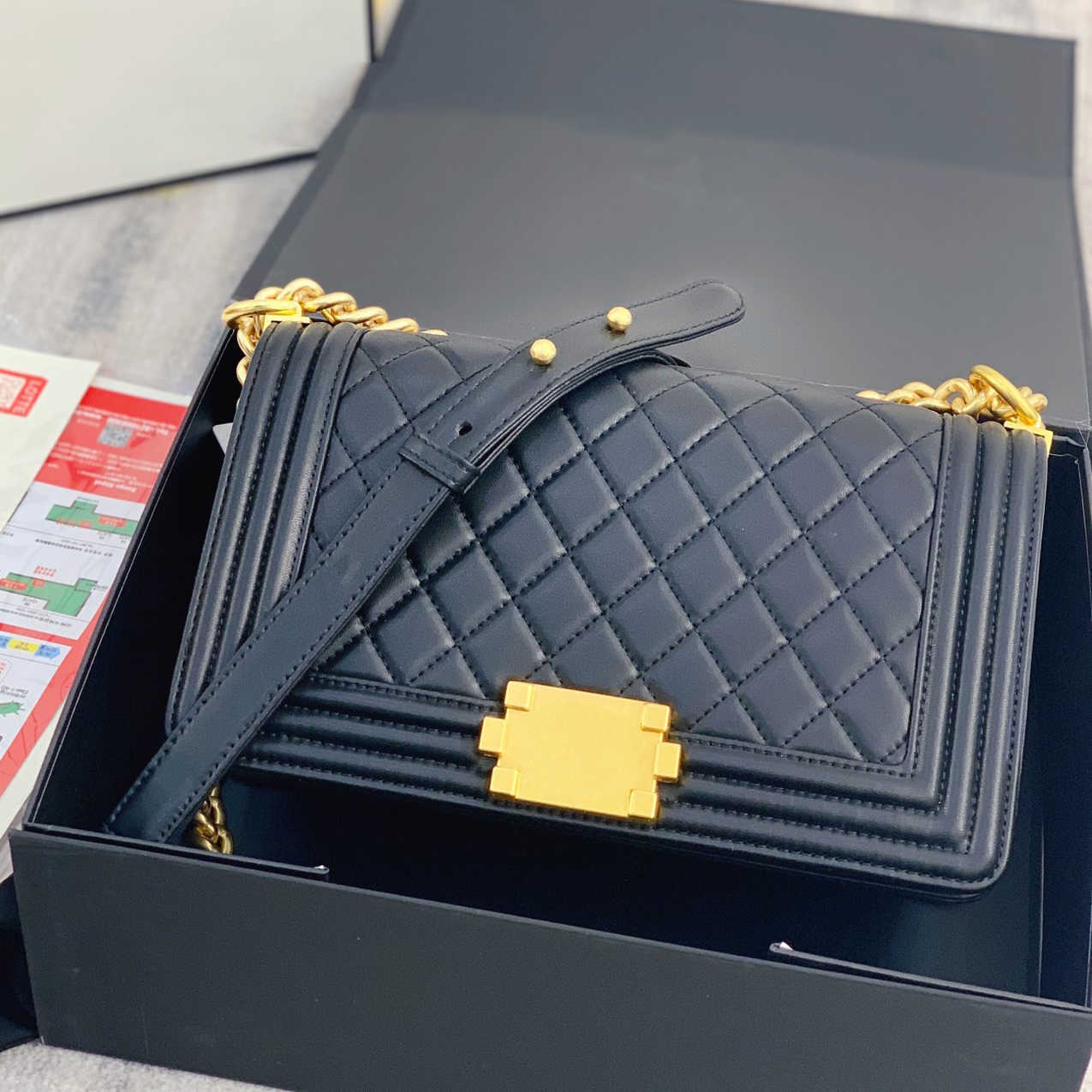 Designer Shoulder Bags Women Handbag Crossbody Messenger Bag Chain Good Quality Leather Purses Ladies High Diamond Lattice Capacity, #2 26cm
Designer Shoulder Bags Women Handbag Crossbody Messenger Bag Chain Good Quality Leather Purses Ladies High Diamond Lattice Capacity, #2 26cm