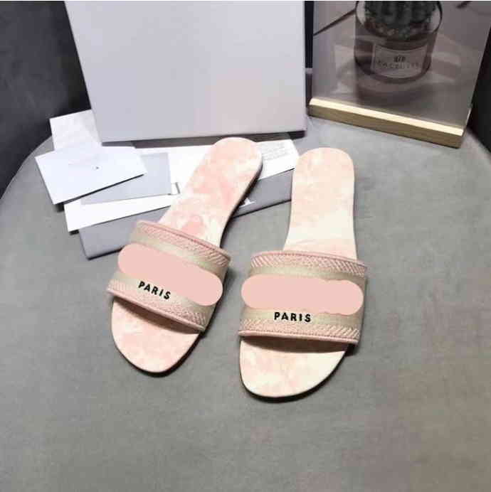 CD Embroidery Ms slippers Paris Women Luxurys Designers Sandals Slippers Fashion Summer Girls Beach Womens Sandal Slides Flip Flops Loafers Sexy Embroidered T28q 
CD Embroidery Ms slippers Paris Women Luxurys Designers Sandals Slippers Fashion Summer Girls Beach Womens Sandal Slides Flip Flops Loafers Sexy Embroidered T28q