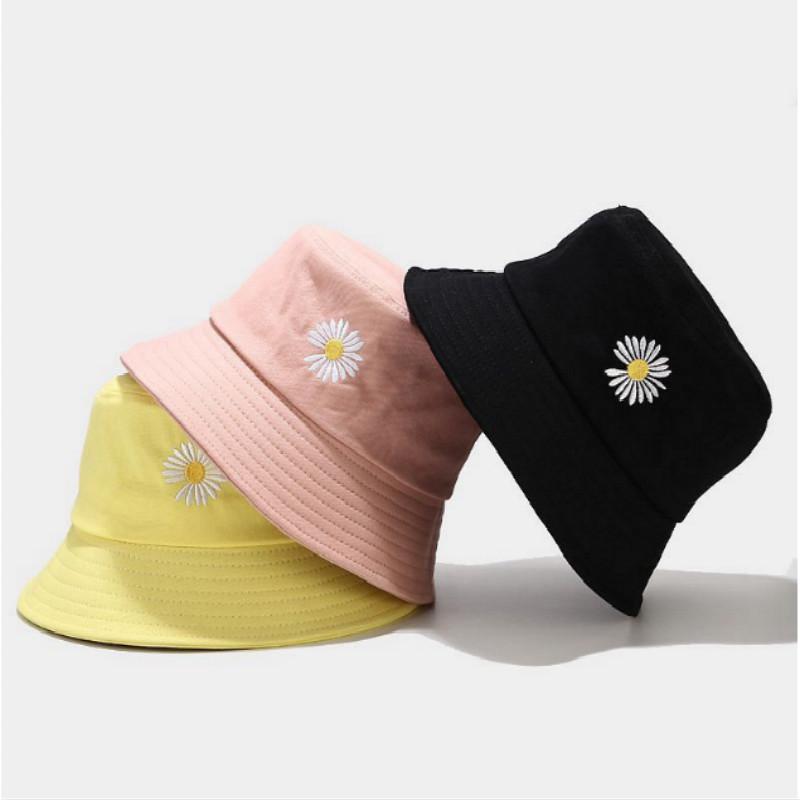 Berets Double-side Unisex Harajuku Bucket Hat Fishing Outdoor Cap Women Hats Sunscreen Daisy Embroidery Fisherman HatBerets, White
Berets Double-side Unisex Harajuku Bucket Hat Fishing Outdoor Cap Women Hats Sunscreen Daisy Embroidery Fisherman HatBerets, White