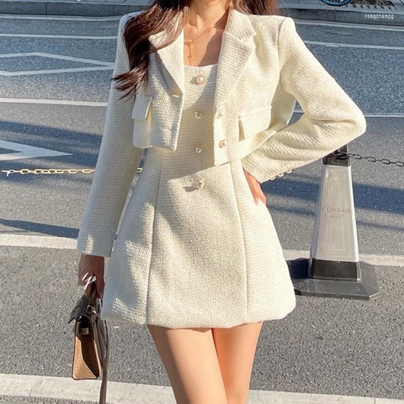 Work Dresses 2022 Autumn High Quality Women 2 Piece Set Tweed Short Jacket Coat A-Line Mini Vest Dress Elegant Fashion Party Suit, Photo color
Work Dresses 2022 Autumn High Quality Women 2 Piece Set Tweed Short Jacket Coat A-Line Mini Vest Dress Elegant Fashion Party Suit, Photo color