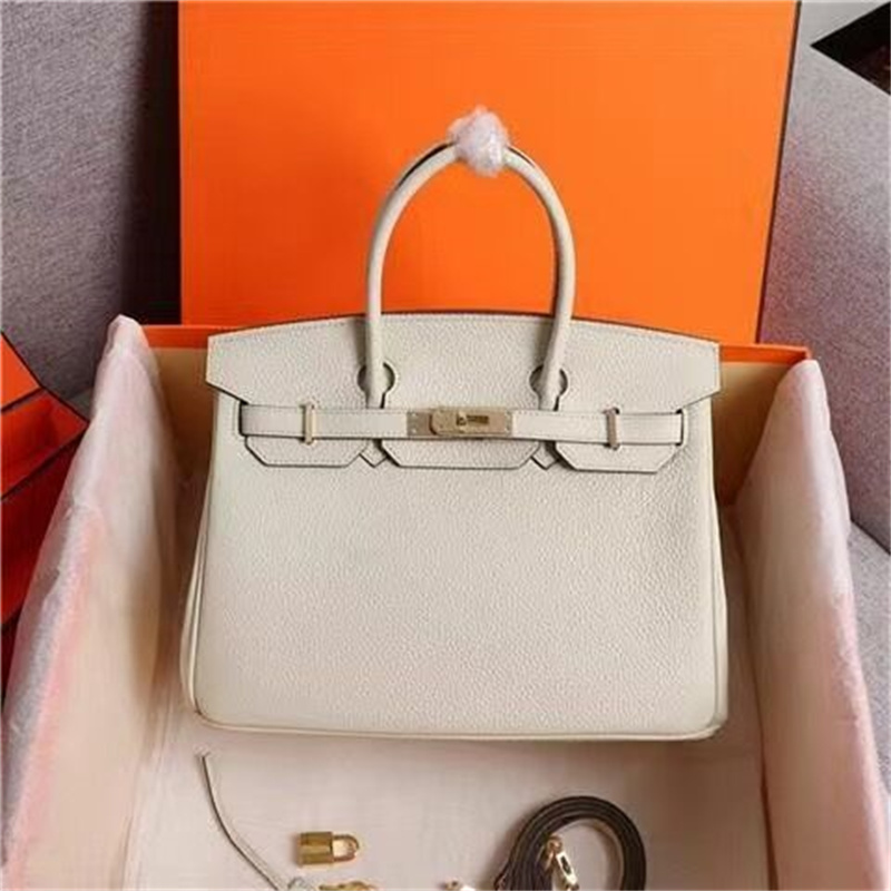2022 luxury designer first layer cowhide platinum women's bag leather bride large capacity shoulder bag
2022 luxury designer first layer cowhide platinum women's bag leather bride large capacity shoulder bag