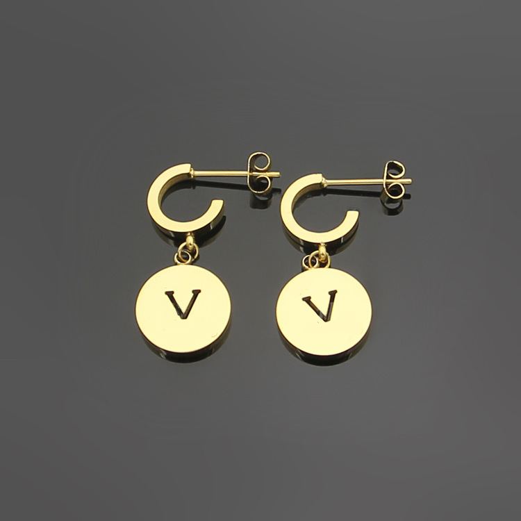 2022 High Quality Stainless Steel Women Designer Stud High Polished Luxury Style V Letter Ring Pendant Love Couple Earrings For Lady Party Wedding Hoop Wholesale
2022 High Quality Stainless Steel Women Designer Stud High Polished Luxury Style V Letter Ring Pendant Love Couple Earrings For Lady Party Wedding Hoop Wholesale