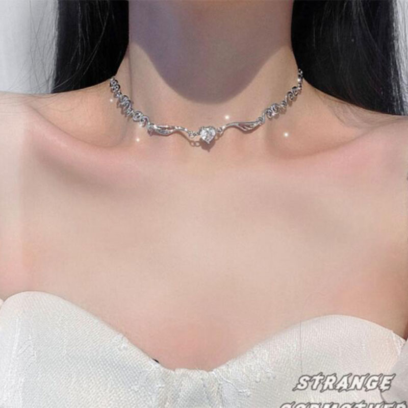 Goth Egirl Aesthetic Heart Crystal Wave Wing Pendant Necklace for Women Cute Chains Grunge Choker Collar Indie Collier Jewelry