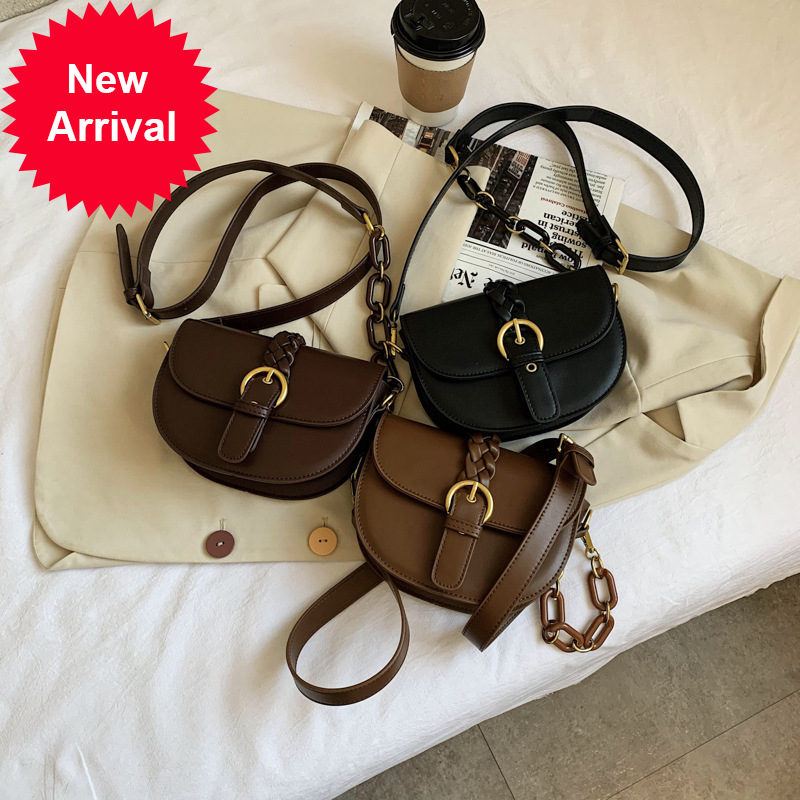 Tide Brand Wholesale New Series Texture Belt Single Messenger Women's Simple Round Saddle Fashion Trend Shoulder Crossbody Bags, Black
Tide Brand Wholesale New Series Texture Belt Single Messenger Women's Simple Round Saddle Fashion Trend Shoulder Crossbody Bags, Black