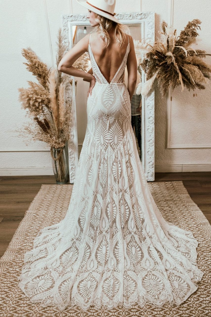 Spaghetti Straps beach wedding dresses summer holiday V-Neck Open Back Sweep Train Lace Bohemian Boho bridal gowns