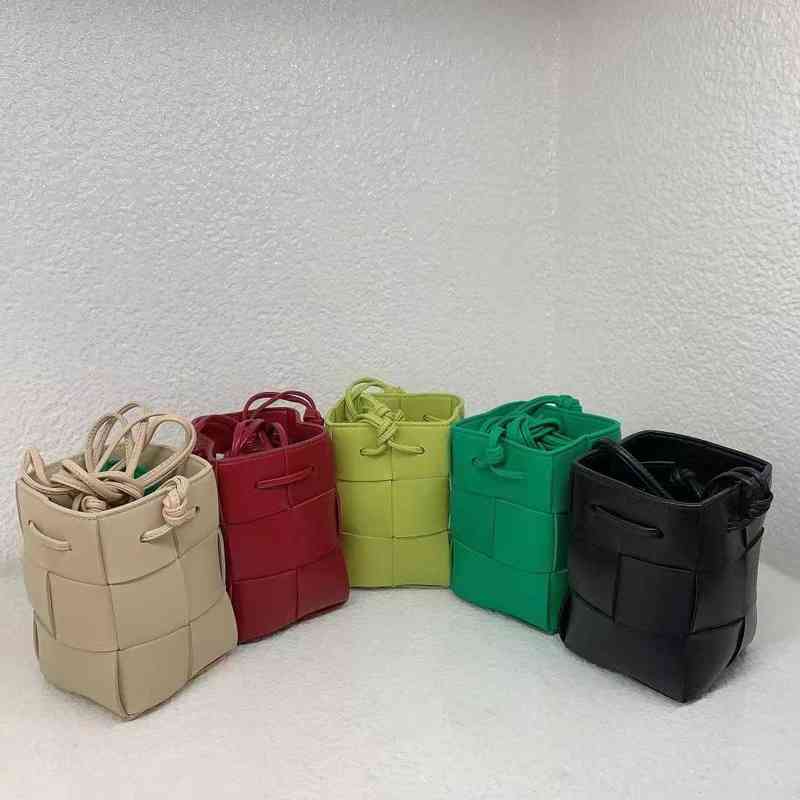 Cave Stone Green New Designer Women Bottegass Handbags Venetas Women's Woven Drawstring Small Bucket Single Shoulder Mini Messenger, Color consultation notes
Cave Stone Green New Designer Women Bottegass Handbags Venetas Women's Woven Drawstring Small Bucket Single Shoulder Mini Messenger, Color consultation notes