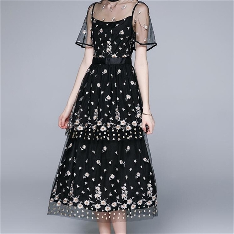 Flower Embroidery Dress Women Ruffle Sleeve Lace Up A Line Midi Elegant Runway Mesh Vestidos Robe Femme 210603, Picture color
Flower Embroidery Dress Women Ruffle Sleeve Lace Up A Line Midi Elegant Runway Mesh Vestidos Robe Femme 210603, Picture color