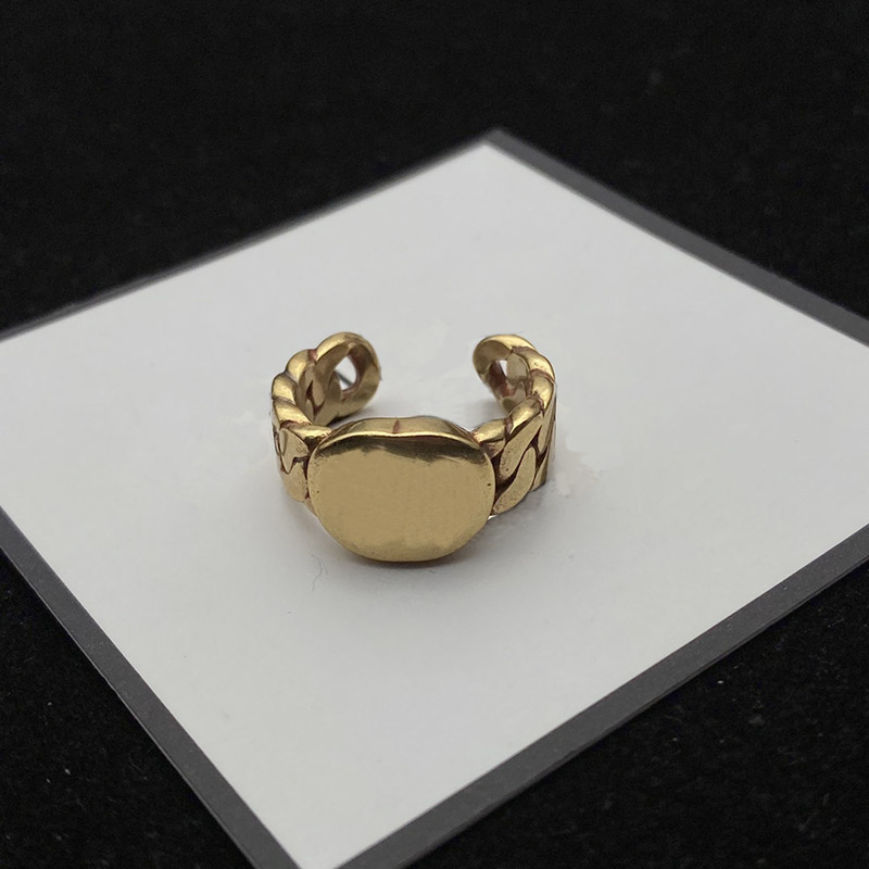 Men Designer Ring Luxury Jewelry Rings For Women Alloy Gold Process Fashion Love Diamond Ring Engagement Wedding Gift Letter 2022
Men Designer Ring Luxury Jewelry Rings For Women Alloy Gold Process Fashion Love Diamond Ring Engagement Wedding Gift Letter 2022