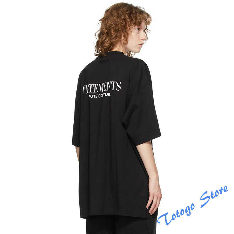 Streetwear VETEMENTS T-shirt Casual Couple Fashion O-Neck High Quality Simple VTM Letter Print Oversize Black White New Tee
Streetwear VETEMENTS T-shirt Casual Couple Fashion O-Neck High Quality Simple VTM Letter Print Oversize Black White New Tee