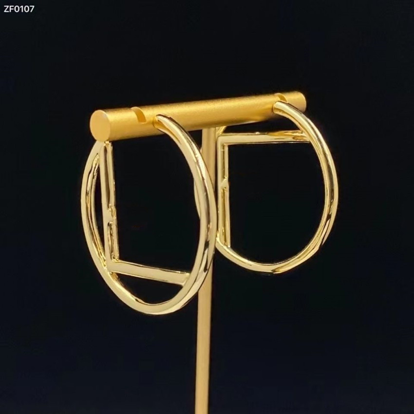 High quality designer earrings,New Fashion Womens Round 3 round 925 silver needle non allergic women's earring 
High quality designer earrings,New Fashion Womens Round 3 round 925 silver needle non allergic women's earring