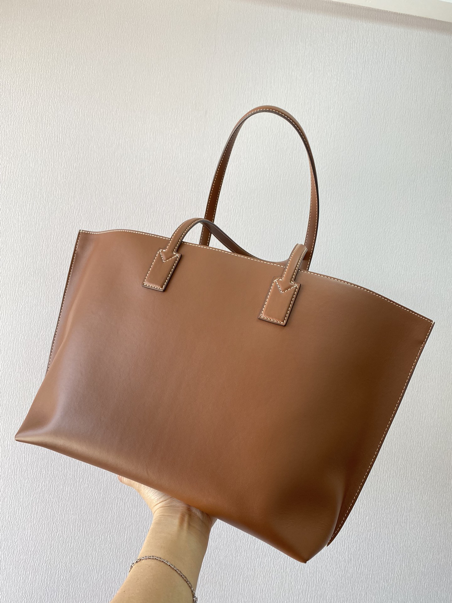 Gree tan shopping tote bags accessories Women Crossbody handbag Unisex purse casual shoulder patchwork purse Lady genuine Leather handbags
Gree tan shopping tote bags accessories Women Crossbody handbag Unisex purse casual shoulder patchwork purse Lady genuine Leather handbags