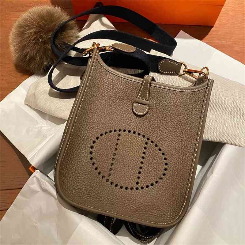 70% factory online sale handbag leather bucket woven wide shoulder strap mini single portable
70% factory online sale handbag leather bucket woven wide shoulder strap mini single portable