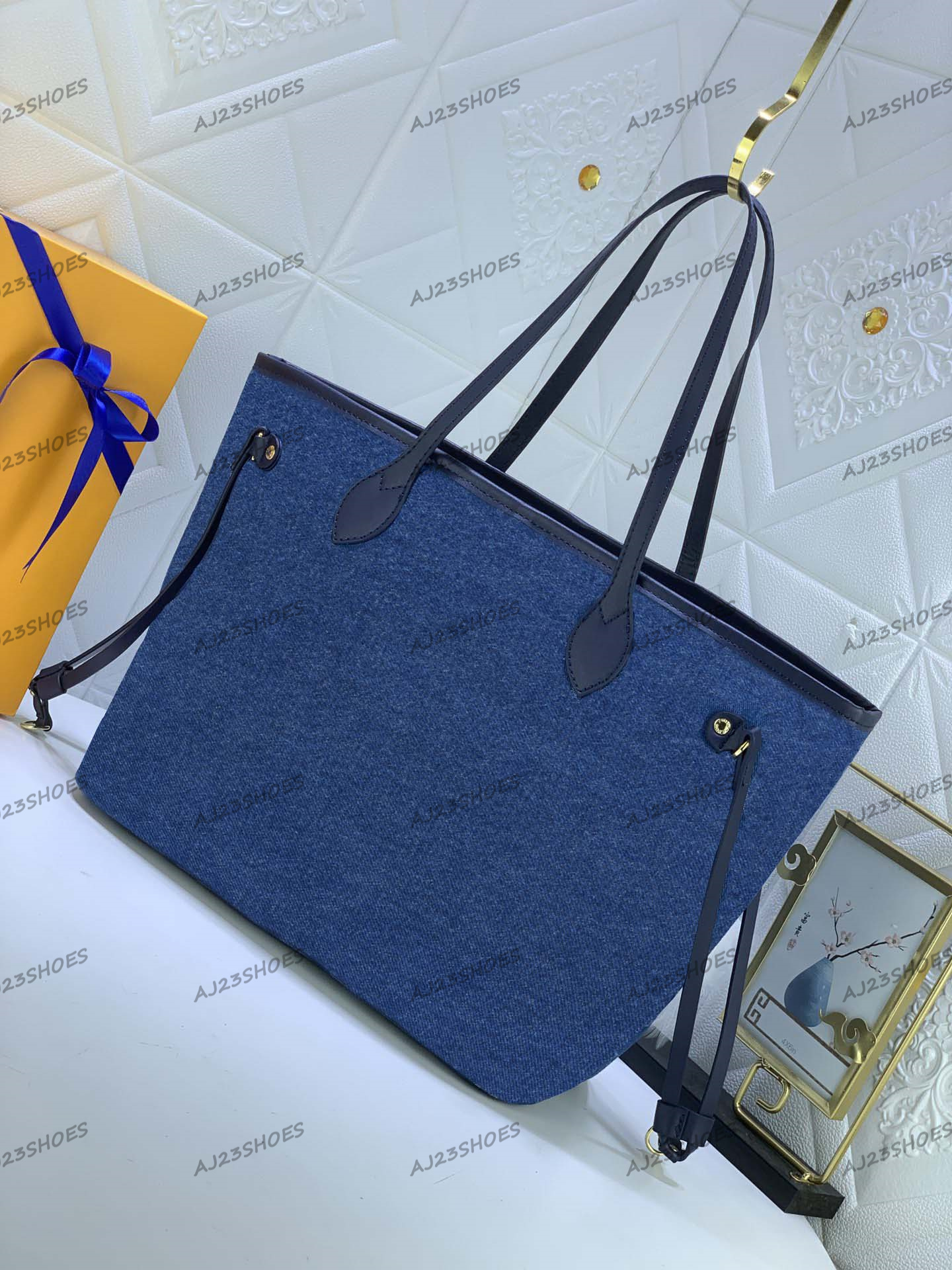 Womens luxury handbag Denim Tote MM Game on Navy Blue Jacquard Handle Bag Evening bags Big capacity bag Shopping handbags purses lady totes with Coin Purse, 01
Womens luxury handbag Denim Tote MM Game on Navy Blue Jacquard Handle Bag Evening bags Big capacity bag Shopping handbags purses lady totes with Coin Purse, 01