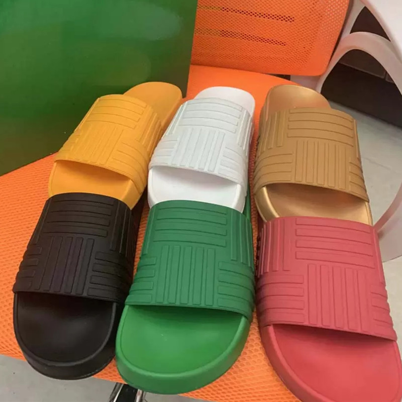 35-45 Sizes Women Men Italy Brand Sandals Embossed Quilted Slides Rubber Slippers Pool Slides Botega Vene Debossed Platform TPU Slider Padded Flip Flops Triple Black, Fill postage
35-45 Sizes Women Men Italy Brand Sandals Embossed Quilted Slides Rubber Slippers Pool Slides Botega Vene Debossed Platform TPU Slider Padded Flip Flops Triple Black, Fill postage
