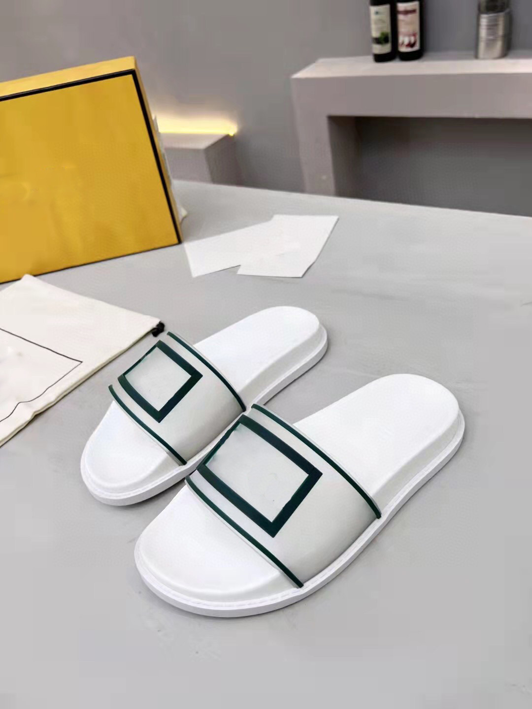 Blue rubber sandals Men women black with Ribbon flat slippers Leather Embellished Baguette pattern women sexy letters beach flip-flops size 35-46, 3#
Blue rubber sandals Men women black with Ribbon flat slippers Leather Embellished Baguette pattern women sexy letters beach flip-flops size 35-46, 3#