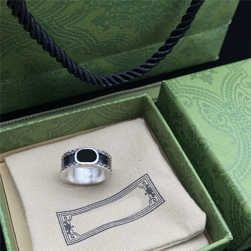 Newest Interlocking Letter Rings Black Wide Designer Ring Couple Simple Anello Steel Seal La bague Jewelry With Gift Box
Newest Interlocking Letter Rings Black Wide Designer Ring Couple Simple Anello Steel Seal La bague Jewelry With Gift Box