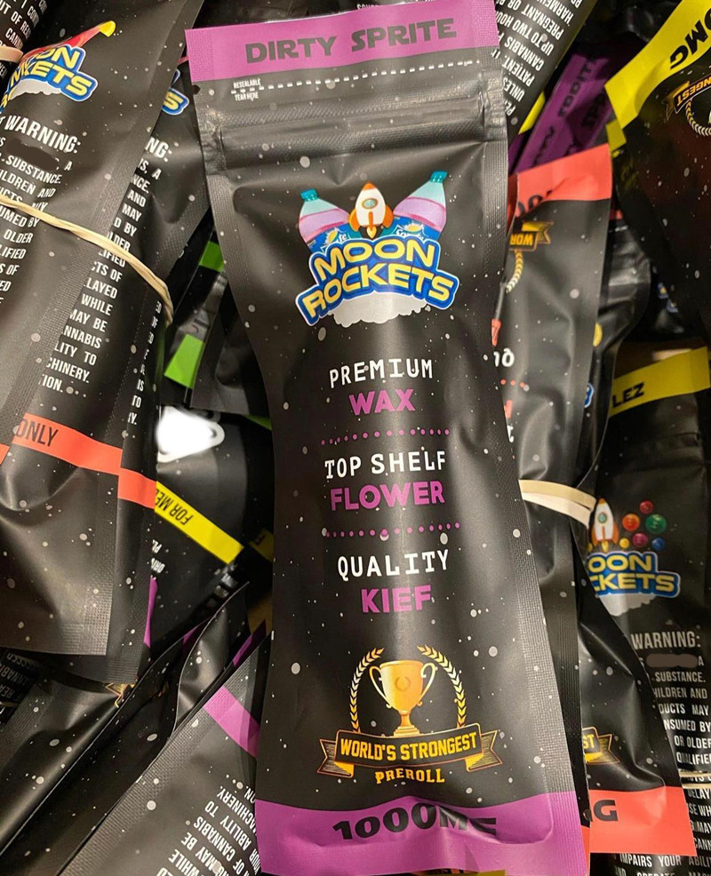 Moon Rockets Preroll 1000MG bags packaging with tubes