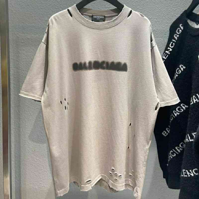 Balenciga Designer T-shirts Original Quality Paris Family Short Sleeve New Fuzzy Letters with Holes Men and Women Lovers T-shirt, Beige
Balenciga Designer T-shirts Original Quality Paris Family Short Sleeve New Fuzzy Letters with Holes Men and Women Lovers T-shirt, Beige