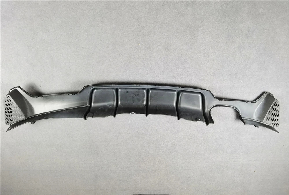 1 PC Back Lip Body Kits For BMW 4 Series F32 F33 F36 2013-In MP Style Bright Black Rear Bumper Lip Spoiler Carbon Pattern Car Diffuser