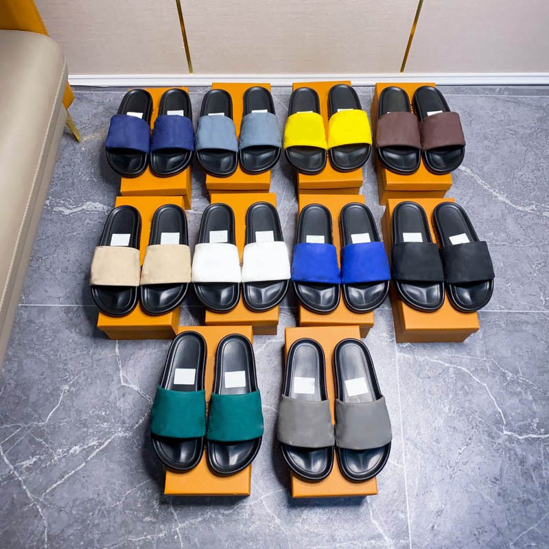 Men Women MULES Slippers Sandals Summer Waterfront Pool Slide Waterproof Monogram embossed Slipper Designer Luxury Fashion Beach Flat Flip Flops, Clear
Men Women MULES Slippers Sandals Summer Waterfront Pool Slide Waterproof Monogram embossed Slipper Designer Luxury Fashion Beach Flat Flip Flops, Clear