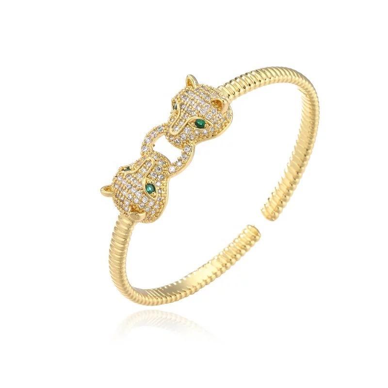Bangle Open Adjusted Women Bracelet Gold Color Micro Pave CZ Lovely Animal Jaguar Leopard Head Fashion JewelryBangle
Bangle Open Adjusted Women Bracelet Gold Color Micro Pave CZ Lovely Animal Jaguar Leopard Head Fashion JewelryBangle