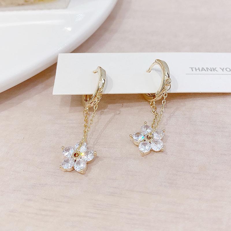 Dangle & Chandelier Super Shining Transparent Cubic Crystal CZ Flower Earring For Women Bling Zirconia Drop Accessories GfitDangle DangleDan
Dangle & Chandelier Super Shining Transparent Cubic Crystal CZ Flower Earring For Women Bling Zirconia Drop Accessories GfitDangle DangleDan