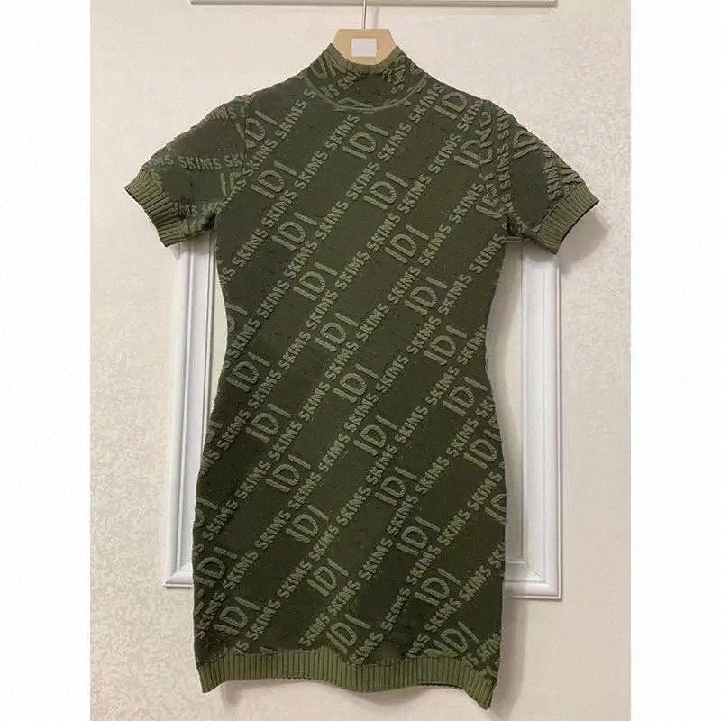 Women Casual Dresses Embossed 3D Relief Letter Fendi Ladies Dress Two Pieces Knit Tank Top Vest Skirt Sweater
Women Casual Dresses Embossed 3D Relief Letter Fendi Ladies Dress Two Pieces Knit Tank Top Vest Skirt Sweater