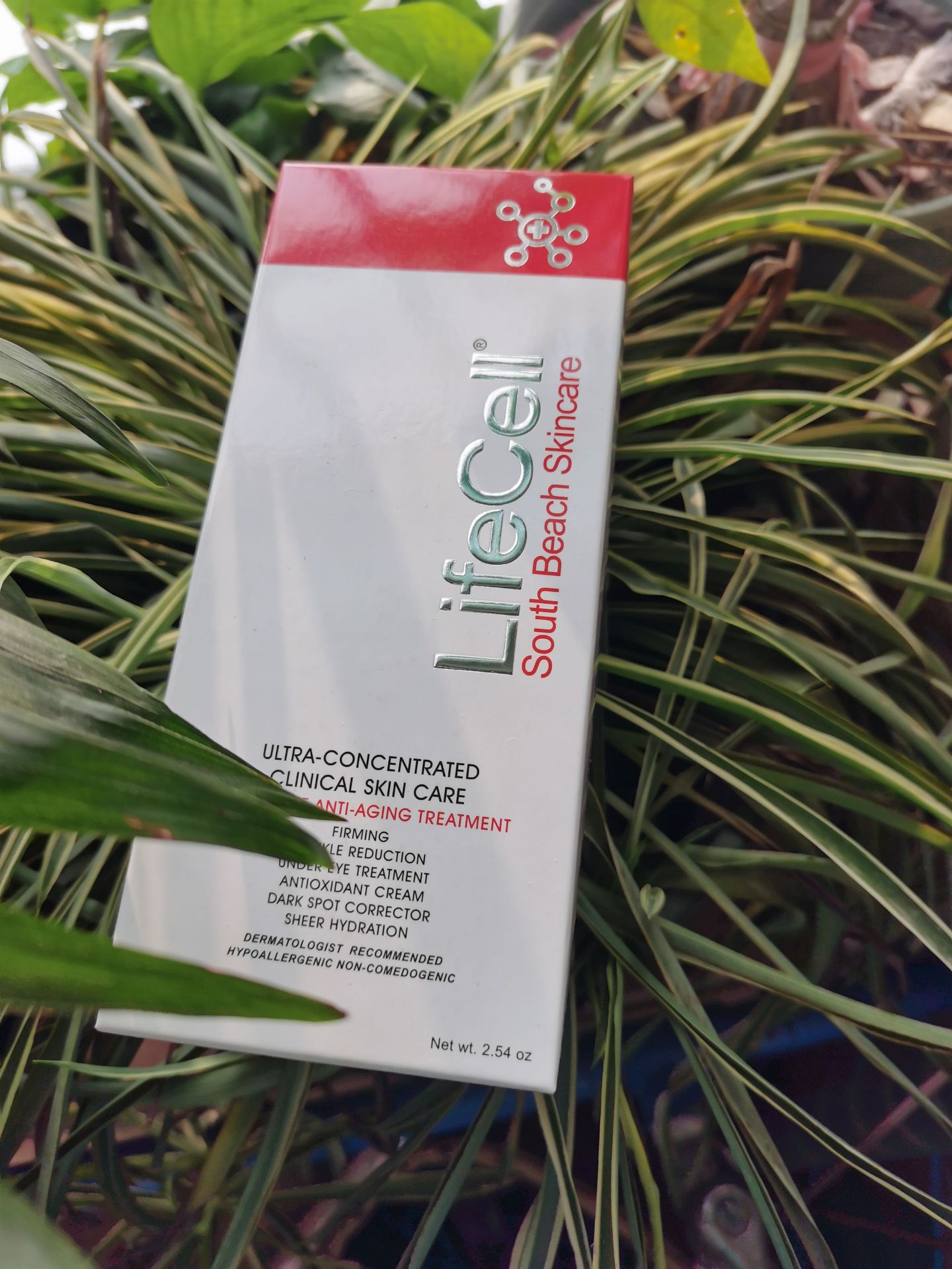 all in one Lifecell Treatment body foundation cream 75ml south beach skincare, As pictures shown
all in one Lifecell Treatment body foundation cream 75ml south beach skincare, As pictures shown