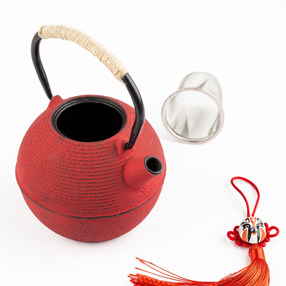 Japanese Iron Tea Pot Tetsubin Style Kettle with Filter Cast Teapot Boiling Water Kung Fu Oolong Tea Set 680ML
Japanese Iron Tea Pot Tetsubin Style Kettle with Filter Cast Teapot Boiling Water Kung Fu Oolong Tea Set 680ML
