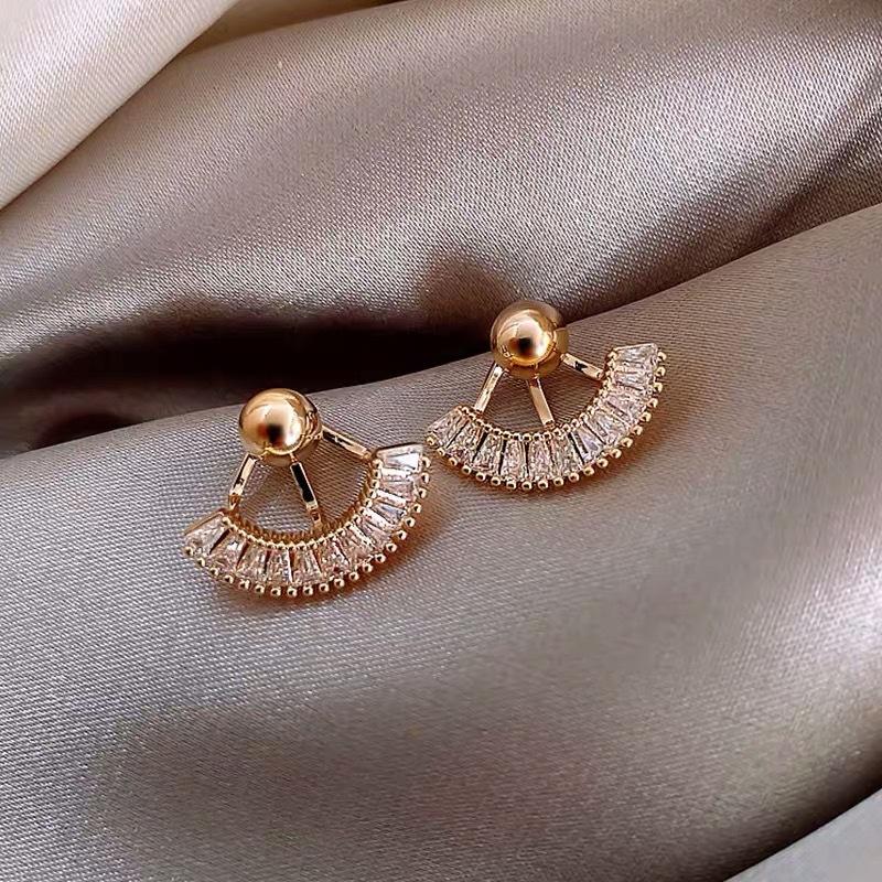Dangle & Chandelier Arrival Trendy Geometric Exaggerated Fan-shaped Zircon Earrings For Women Fashion Jewelry GiftsDangle
Dangle & Chandelier Arrival Trendy Geometric Exaggerated Fan-shaped Zircon Earrings For Women Fashion Jewelry GiftsDangle