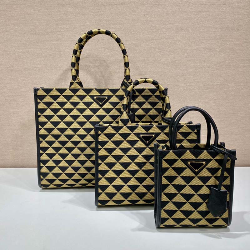 Symbol Tote Bags Embroidered Fabric Large Handbags Totes Geometric Wallets Two-Tone Crossbody Bags Shoulder Bag Enamel Metal Triangle Pattern Removable Strap, 17*19*6cm
Symbol Tote Bags Embroidered Fabric Large Handbags Totes Geometric Wallets Two-Tone Crossbody Bags Shoulder Bag Enamel Metal Triangle Pattern Removable Strap, 17*19*6cm