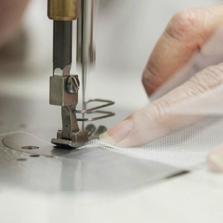 Dubai Arabic Black Evening Gown Prom Dresses V Neck Long Sleeves Sequined Beads Lace Applique Sweet 16 Dresses A Line Quinceanera Dresses Vestidos