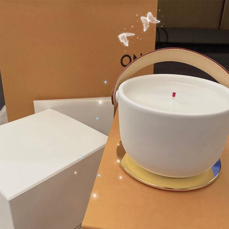 Incense Perfumed Candle 220g top qulaity 4 models different frgarances Ceramic bottle body perfect present fast delivery
Incense Perfumed Candle 220g top qulaity 4 models different frgarances Ceramic bottle body perfect present fast delivery
