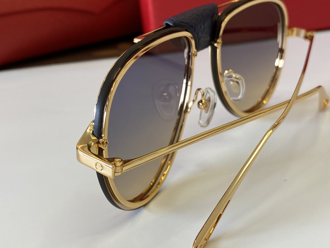 retro man sunglasses UV Pilot sunglasse men driving eyeglasses anti blue light The lens coating metal frame Leather buttons screw cap design mans sunglasses
retro man sunglasses UV Pilot sunglasse men driving eyeglasses anti blue light The lens coating metal frame Leather buttons screw cap design mans sunglasses
