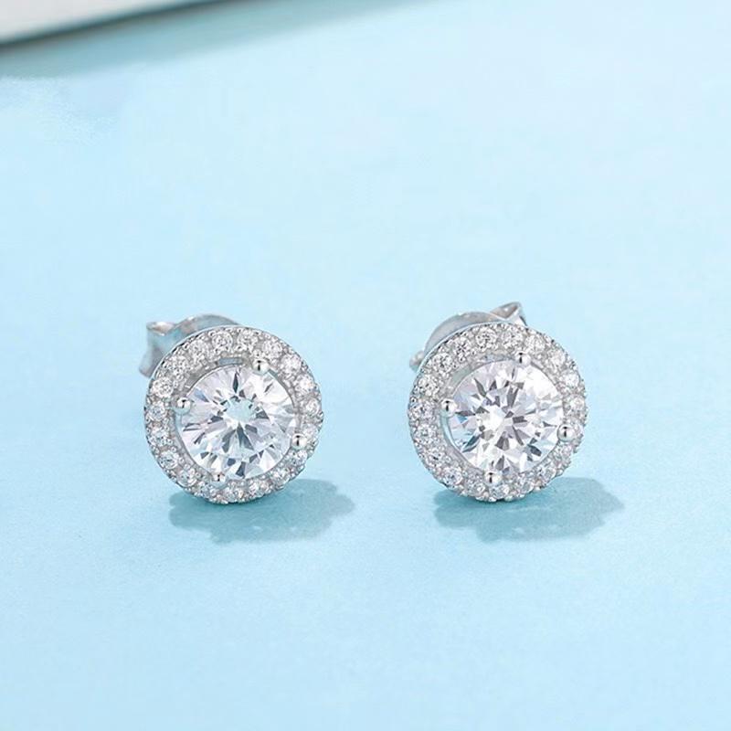 Stud Luxury 0.5 Carat D Color Round Moissanite Diamond Earrings Women Jewelry 100% 925 Sterling Silver Pass TesterStud
Stud Luxury 0.5 Carat D Color Round Moissanite Diamond Earrings Women Jewelry 100% 925 Sterling Silver Pass TesterStud