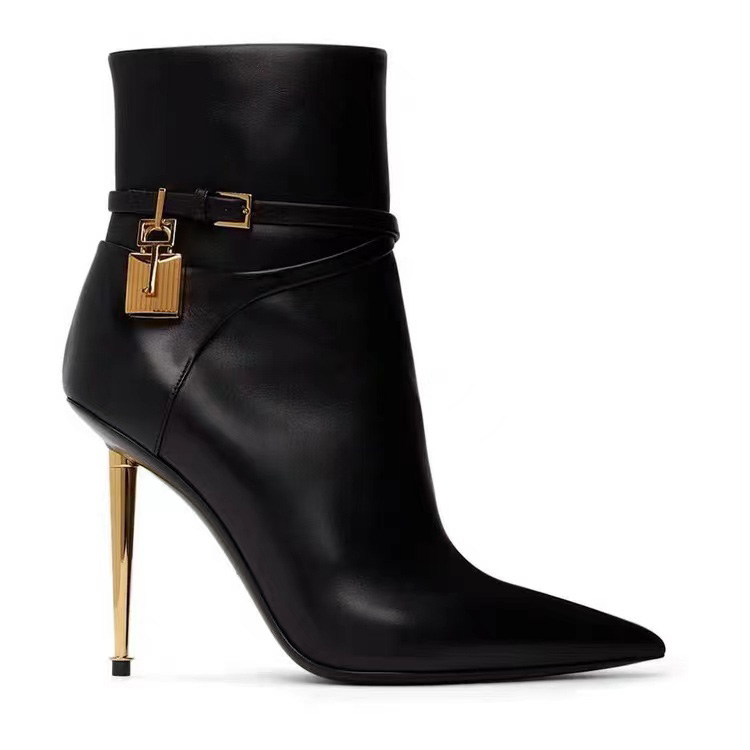 top-level Padlock decoration Calf leatherAnkle boots side zip shoes pointed 105mm stiletto Short boots Run way luxury designers shoe women factory footwear With box, Black
top-level Padlock decoration Calf leatherAnkle boots side zip shoes pointed 105mm stiletto Short boots Run way luxury designers shoe women factory footwear With box, Black