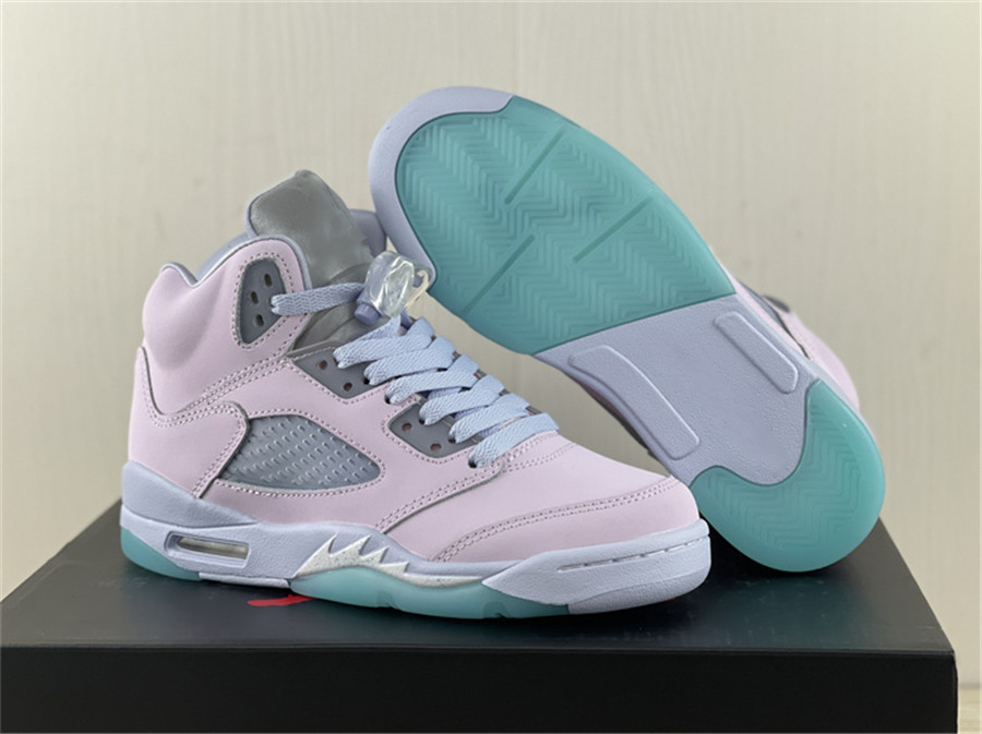 Newest Authentic 5 Easter Shoes Regal Pink Ghost Copa Glow In The Dark Men Women Outdoor Sports Sneakers With Original Box 36-47.5
Newest Authentic 5 Easter Shoes Regal Pink Ghost Copa Glow In The Dark Men Women Outdoor Sports Sneakers With Original Box 36-47.5