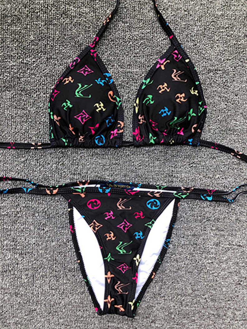 22SS Designer Swimsuit women Vintage thong micro cover up womens Bikini Sets Swimwear Printed Bathing Suits Summer Beach Wear Swimming Suit #147
22SS Designer Swimsuit women Vintage thong micro cover up womens Bikini Sets Swimwear Printed Bathing Suits Summer Beach Wear Swimming Suit #147