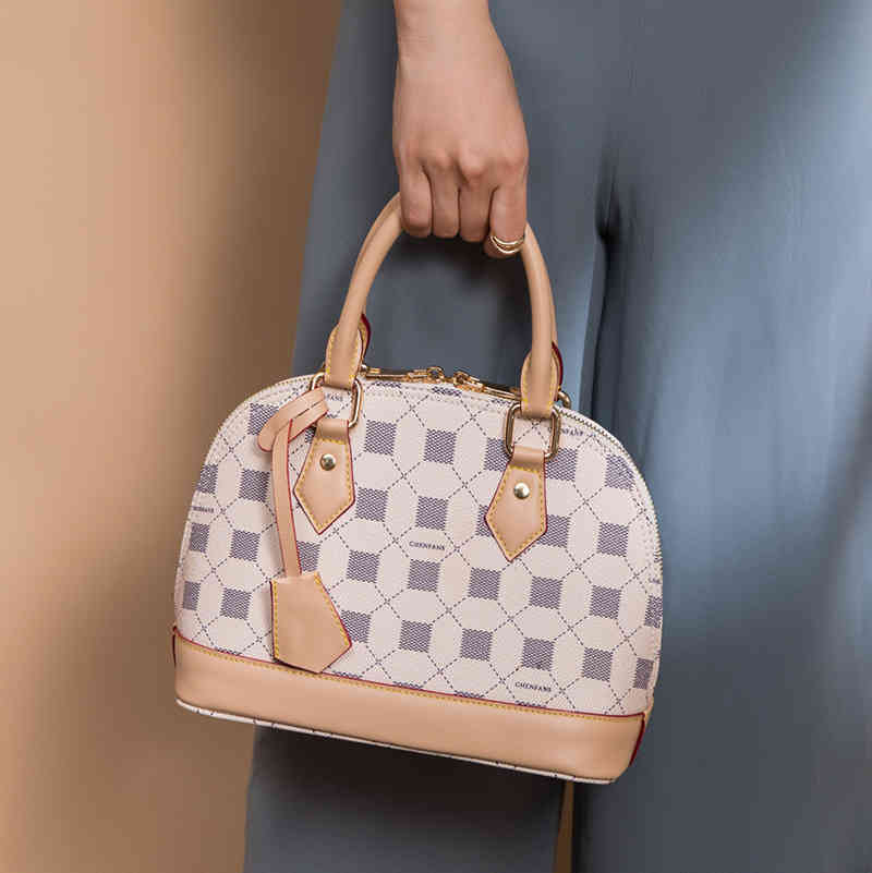 Ladies Fashion Luxury Brand Tide Bag Wholesale 2022 New Large Capacity Shell Women's Handbag Versatile Messenger, White large
Ladies Fashion Luxury Brand Tide Bag Wholesale 2022 New Large Capacity Shell Women's Handbag Versatile Messenger, White large