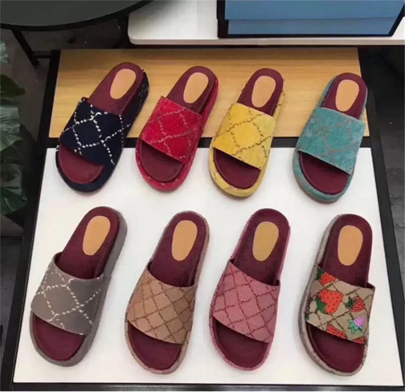 2022 Designer Denim 60mm Height Sandals Beige Canvas Slippers Wide Strap Set on Platform with Rubber Sole Brick Red Slide Sandal size 35 - 44, G014
2022 Designer Denim 60mm Height Sandals Beige Canvas Slippers Wide Strap Set on Platform with Rubber Sole Brick Red Slide Sandal size 35 - 44, G014