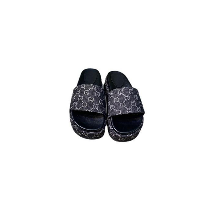 Thick bottom Beach slippers fashion summer men Cartoon slippers Outdoor platform Alphabet lady Sandals Leather High heels designer women shoes Large size 35-44, Pink
Thick bottom Beach slippers fashion summer men Cartoon slippers Outdoor platform Alphabet lady Sandals Leather High heels designer women shoes Large size 35-44, Pink