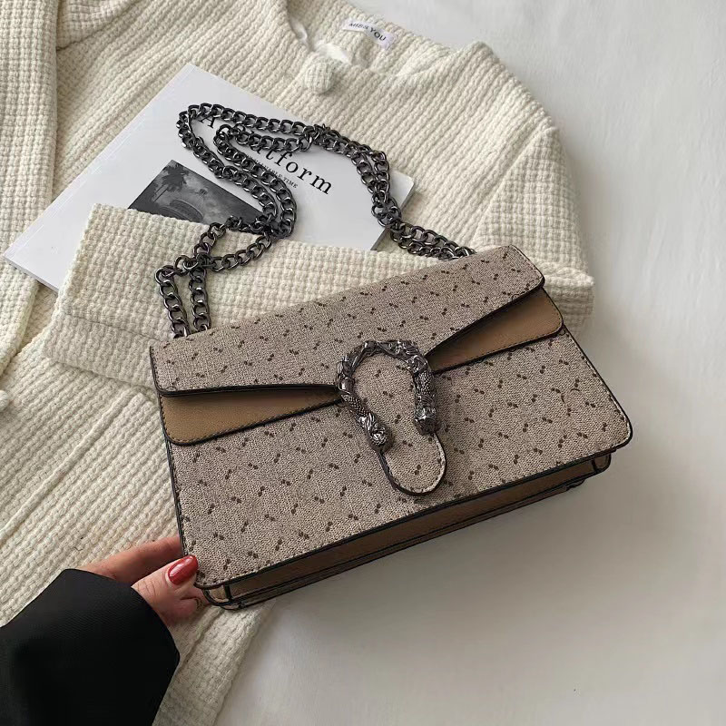 2022 Shoulder Bag for Women Purse Ladies Fashion Designer Crossbody handbag Female Top Quality Shoulders Clutch Messenger Bags Luxury Handbags, Red
2022 Shoulder Bag for Women Purse Ladies Fashion Designer Crossbody handbag Female Top Quality Shoulders Clutch Messenger Bags Luxury Handbags, Red