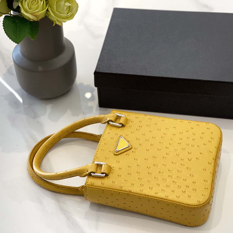 Woman Mini Tote Designer Bag Ostrich Pattern Shoulder Bags Lady Timeless Classic Luxury Handbags Lightweight Women Fashion Handbag, White
Woman Mini Tote Designer Bag Ostrich Pattern Shoulder Bags Lady Timeless Classic Luxury Handbags Lightweight Women Fashion Handbag, White