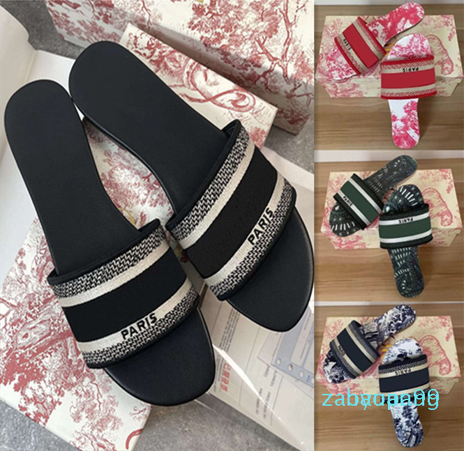 Slippers ladies high-end designer sandals summer flat outdoor beach flip flops rainbow phantom lettering sandals55
Slippers ladies high-end designer sandals summer flat outdoor beach flip flops rainbow phantom lettering sandals55