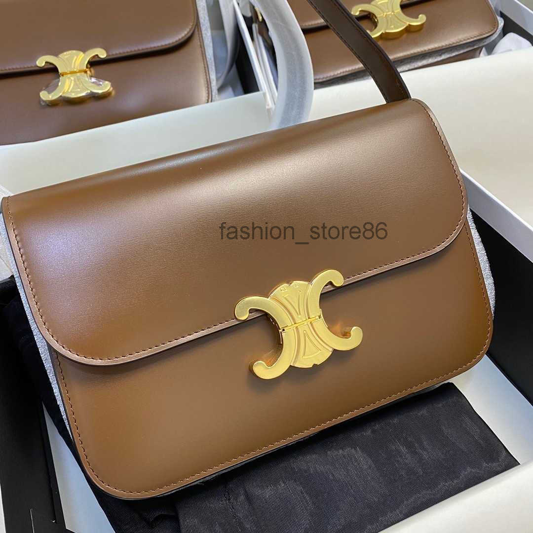 designer bags original Arc de Triomphe toothpick pattern tofu bag Single Shoulder Msenger women's bag fashion versatile 2022
designer bags original Arc de Triomphe toothpick pattern tofu bag Single Shoulder Msenger women's bag fashion versatile 2022