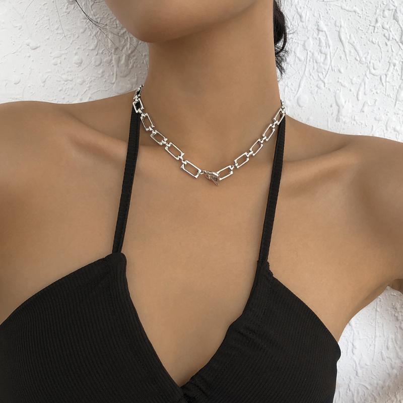 Chokers Geometry Square Alloy Chain Necklace For Women Clavicle Chains OT Buckle Short Necklaces Female 2022 Fashion Jewelry
Chokers Geometry Square Alloy Chain Necklace For Women Clavicle Chains OT Buckle Short Necklaces Female 2022 Fashion Jewelry