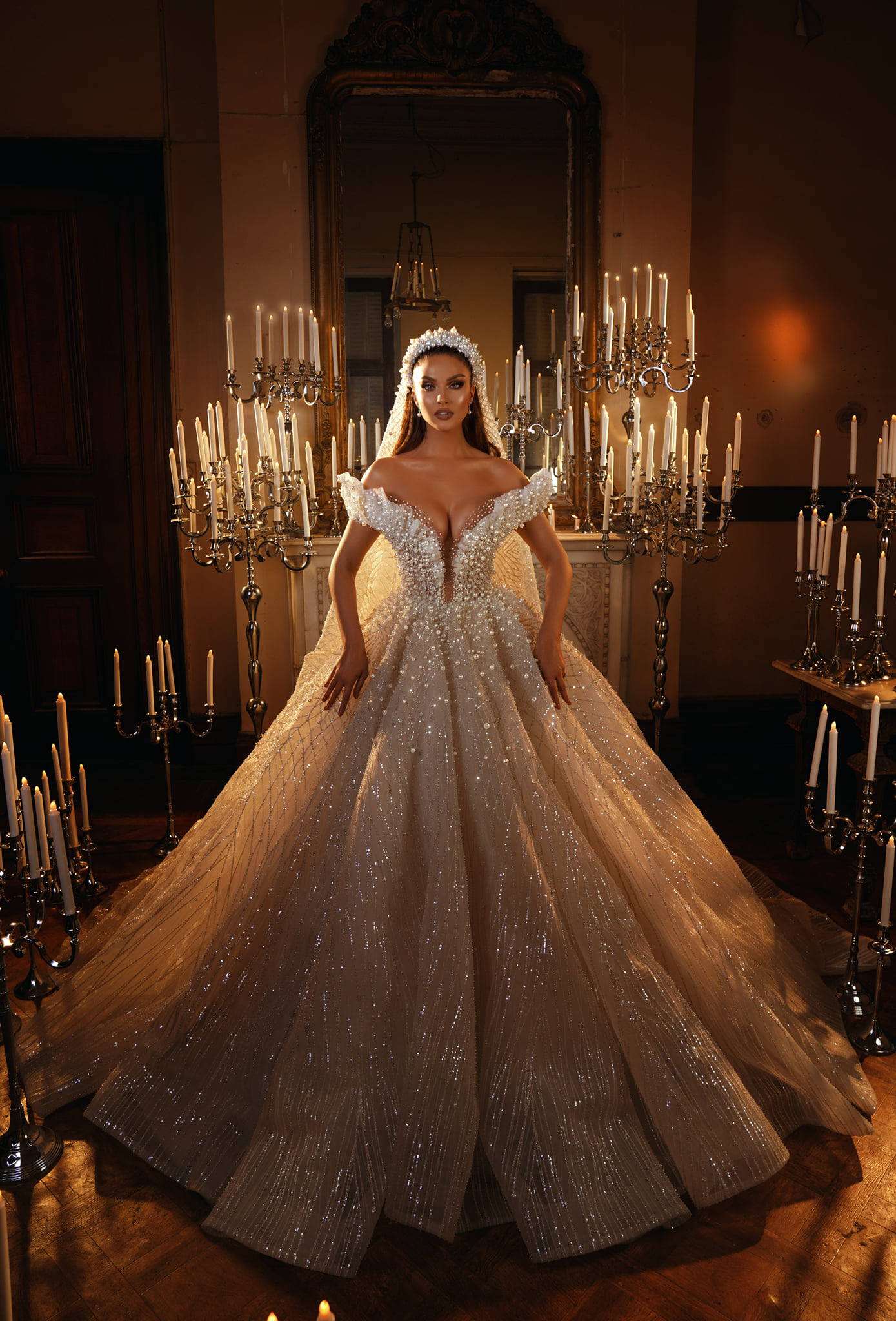 Gorgeous Gown Wedding Dress Sexy V Neck Sleeveless Off Shoulder Lace wer Appliques Sequins Beaded Ball Gowns or Length Custom Made Bridal Dresses