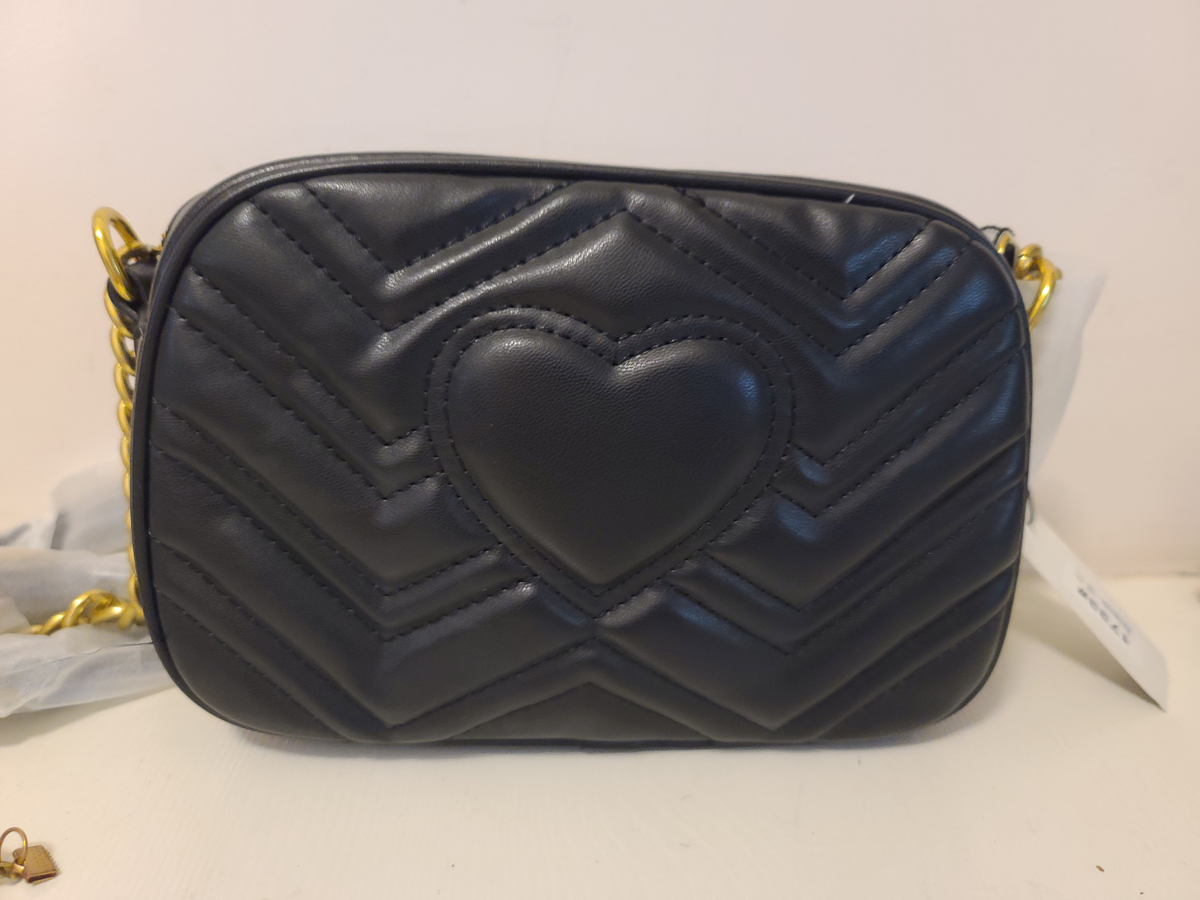 High Quality New Women Handbags Gold Chain Shoulder Bags Crossbody Soho Bag Disco Messenger Bag Purse Wallet 5 colors, 1-black
High Quality New Women Handbags Gold Chain Shoulder Bags Crossbody Soho Bag Disco Messenger Bag Purse Wallet 5 colors, 1-black