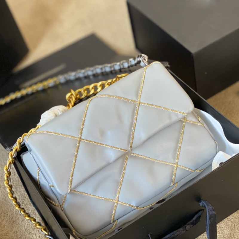 25 16CM Womens Crossbody Designer Bags High Quality Corduroy Black and White Classic Handbag Flap Mini Luxury Golden Sewing Thread Glod Tone, Box
25 16CM Womens Crossbody Designer Bags High Quality Corduroy Black and White Classic Handbag Flap Mini Luxury Golden Sewing Thread Glod Tone, Box