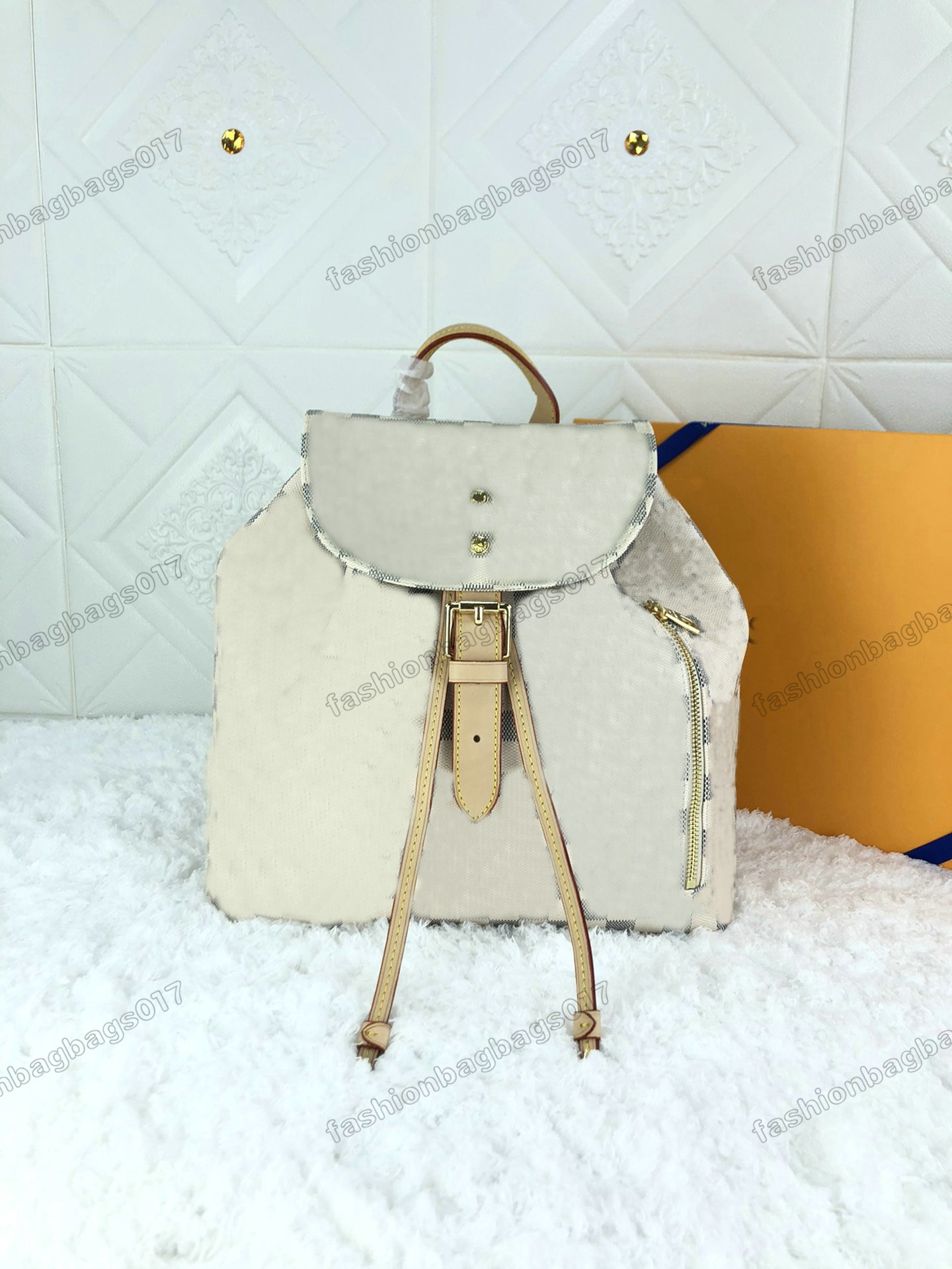 Newest SPERONE BB Backpack Womens Luxurys Designer Bag Damiers Azurs Canvas Backpack With Vintage Buckle N41578
Newest SPERONE BB Backpack Womens Luxurys Designer Bag Damiers Azurs Canvas Backpack With Vintage Buckle N41578